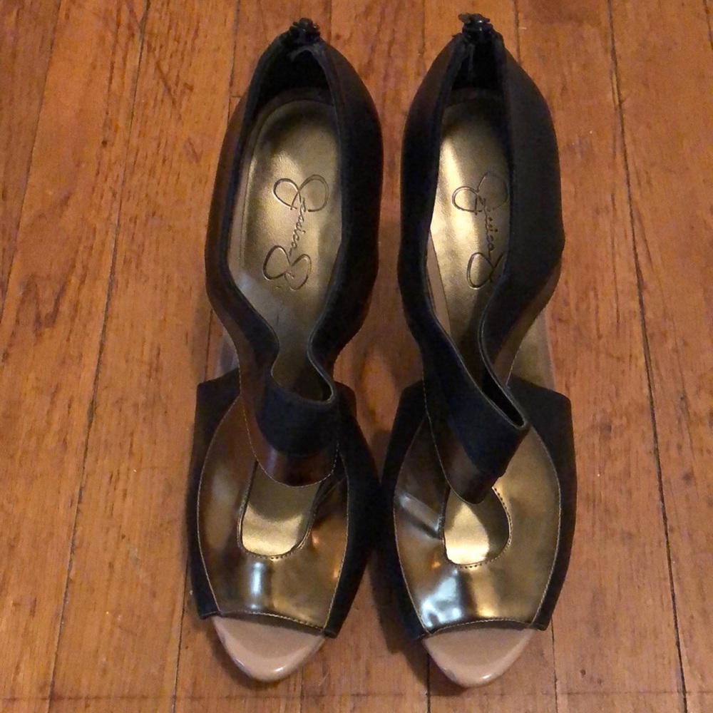 Jessica Simpson Evannan peep toe heels